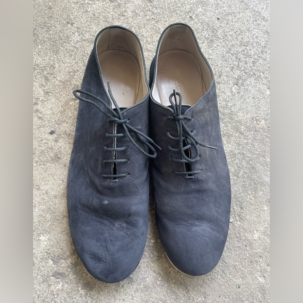 Bottega Venetta men’s tie, suede shoes, navy blue size 44